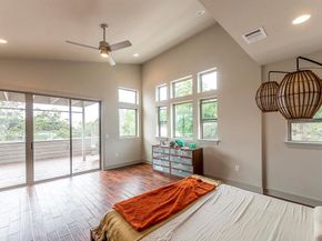 2501 E 9th ST, Austin TX 78702