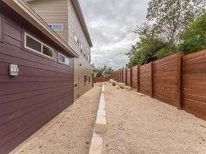 2501 E 9th ST, Austin TX 78702