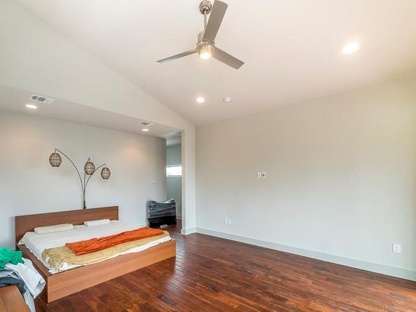 2501 E 9th ST, Austin TX 78702