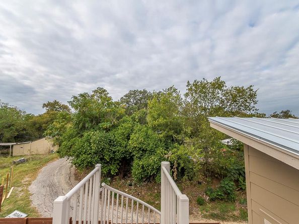 2501 E 9th ST, Austin TX 78702