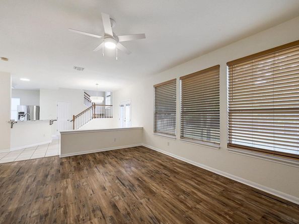 5859 Lomita Verde Cir, Austin TX 78749