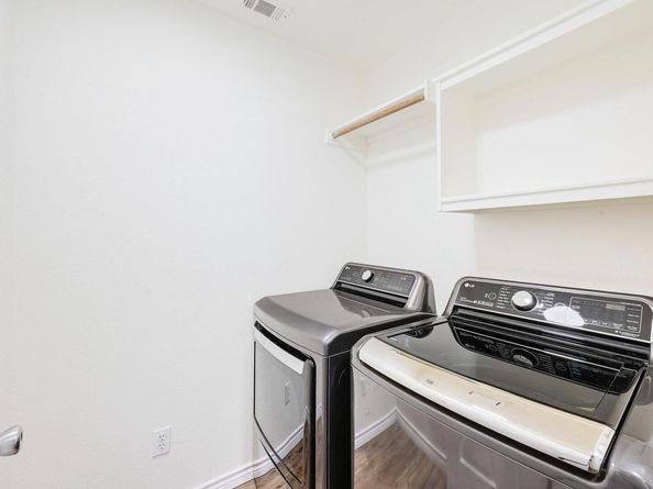 5859 Lomita Verde Cir, Austin TX 78749