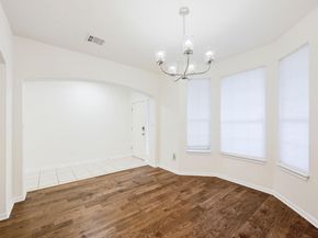 5859 Lomita Verde Cir, Austin TX 78749