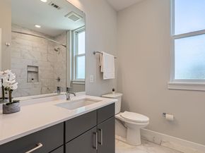 900 S 1st ST 212, Austin TX 78704