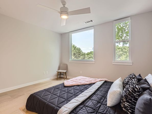 900 S 1st ST 212, Austin TX 78704
