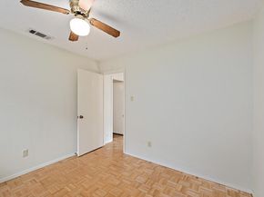 8022 Scotland Yard, Austin TX 78759