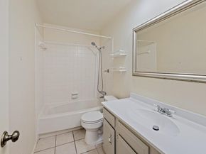 8022 Scotland Yard, Austin TX 78759