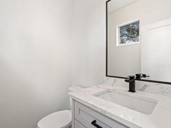 1212 Poquito ST 1, Austin TX 78702