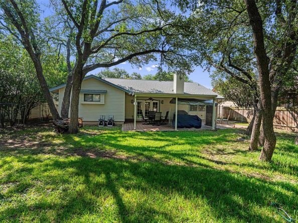 9112 Hazelhurst DR, Austin TX 78729