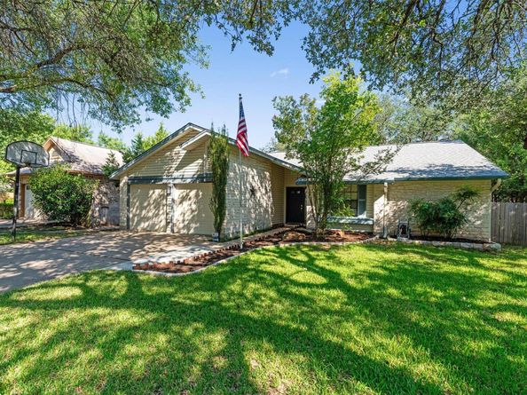 9112 Hazelhurst DR, Austin TX 78729
