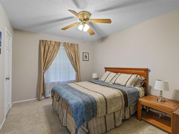 9112 Hazelhurst DR, Austin TX 78729