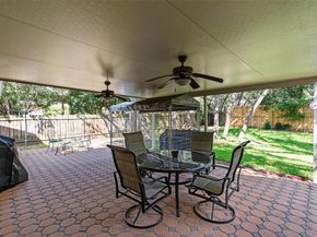 9112 Hazelhurst DR, Austin TX 78729