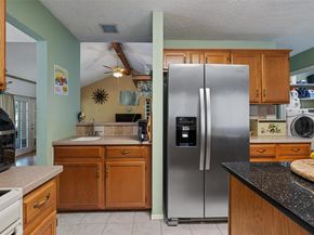 9112 Hazelhurst DR, Austin TX 78729