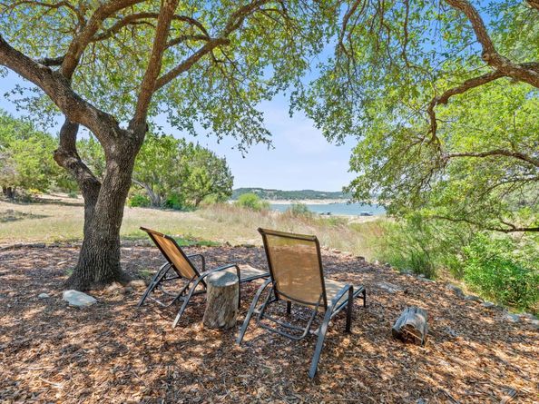 156 Lakefront DR, Point Venture TX 78645