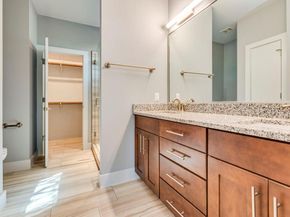 406 Post Road DR 1, Austin TX 78704