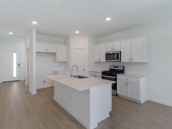 9605 Oxbow Strap DR, Austin TX 78724