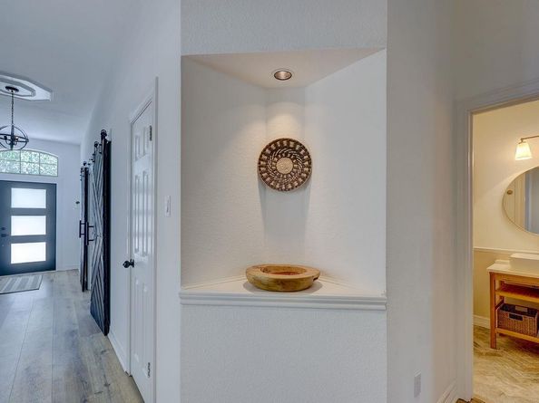9902 Scenic Bluff DR, Austin TX 78733