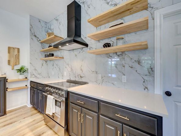 9902 Scenic Bluff DR, Austin TX 78733