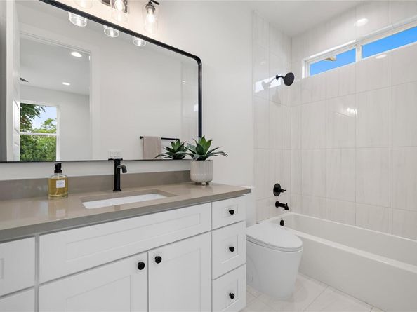 1702 Pennsylvania Ave, Austin TX 78702