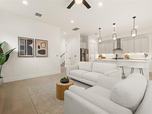 1702 Pennsylvania Ave, Austin TX 78702