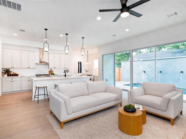 1702 Pennsylvania Ave, Austin TX 78702