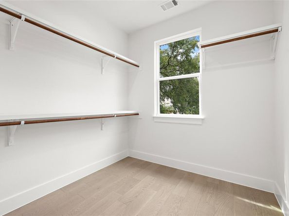 1702 Pennsylvania Ave, Austin TX 78702