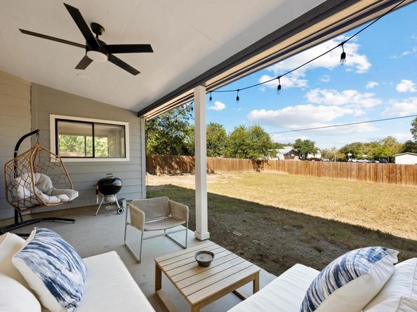 1006 Hollybluff ST, Austin TX 78753