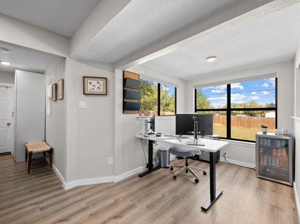 1006 Hollybluff ST, Austin TX 78753