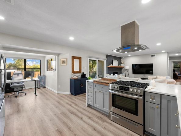 1006 Hollybluff ST, Austin TX 78753