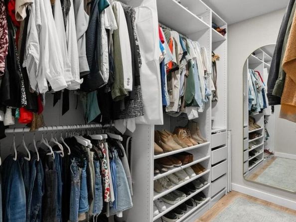 1006 Hollybluff ST, Austin TX 78753