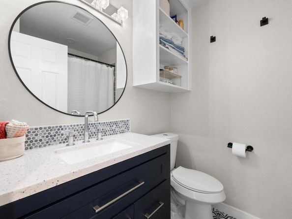 1006 Hollybluff ST, Austin TX 78753