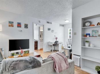 2803 Hemphill PARK
