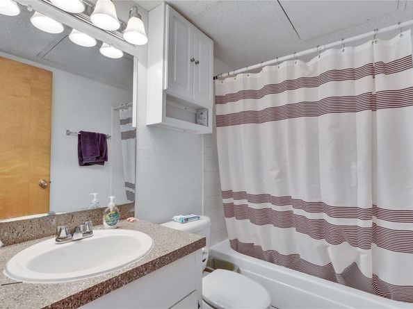 2803 Hemphill PARK B106, Austin TX 78705