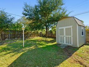 8109 Ripplewood DR, Austin TX 78757