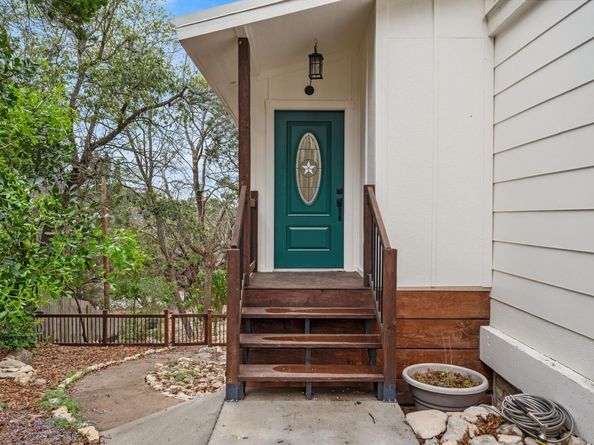 20904 Roundup TRL, Lago Vista TX 78645