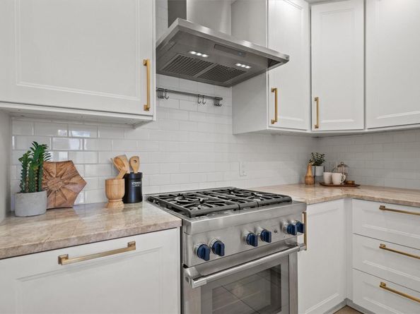 506 W 33rd ST, Austin TX 78705