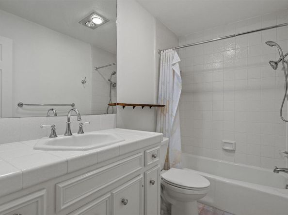 506 W 33rd ST, Austin TX 78705