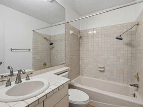 4305 Bonnell Vista CV A6, Austin TX 78731