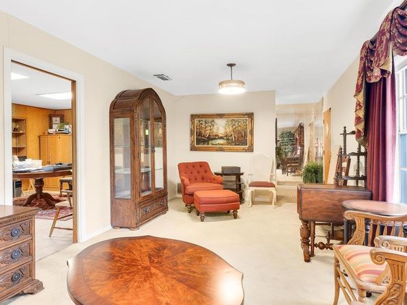 2707 Princeton DR, Austin TX 78741