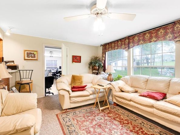 2707 Princeton DR, Austin TX 78741