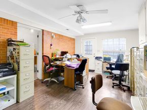 2707 Princeton DR, Austin TX 78741