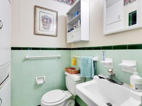 2707 Princeton DR, Austin TX 78741