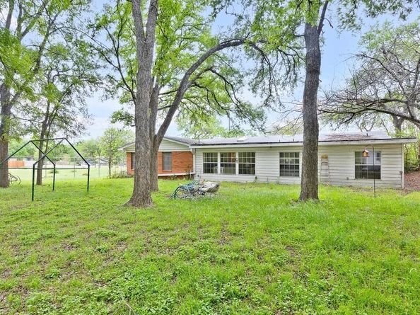 2707 Princeton DR, Austin TX 78741