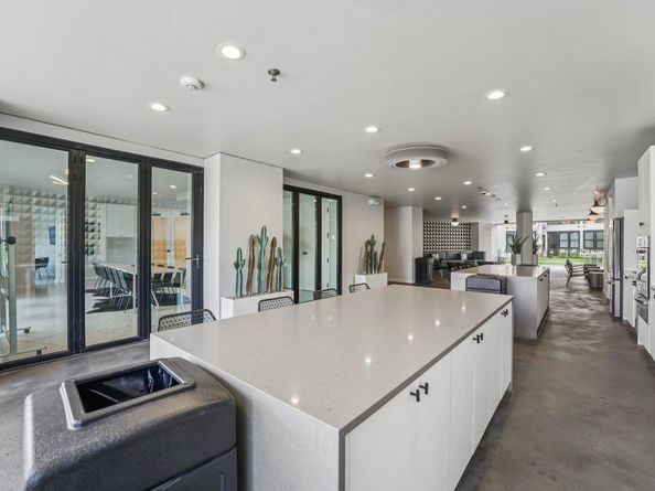 800 Embassy DR 429, Austin TX 78702