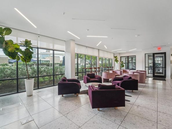 800 Embassy DR 429, Austin TX 78702