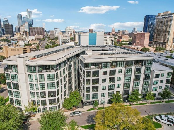 800 Embassy DR 429, Austin TX 78702