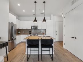 800 Embassy DR 429, Austin TX 78702