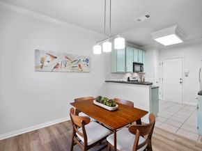 12212 Brigadoon LN 117, Austin TX 78727