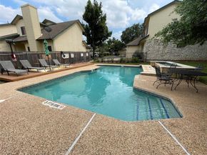 12212 Brigadoon LN 117, Austin TX 78727