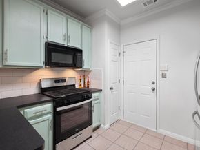 12212 Brigadoon LN 117, Austin TX 78727